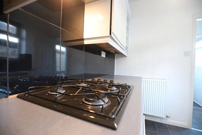 2 Bedroom End Of Terrace House To Rent In Elphinstone Road, Stoke-on-Trent, ST4