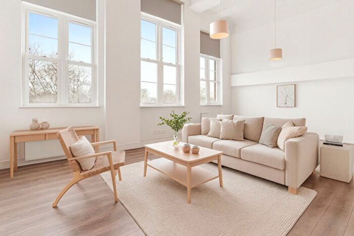 1 Bedroom Flat To Rent In Shillington Old School, Este Road, SW11