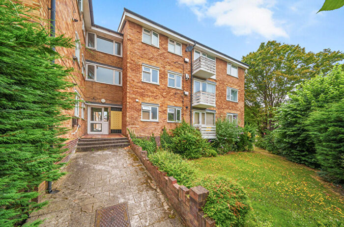 2 Bedroom Flat To Rent In Hatherley Crescent, Sidcup, DA14