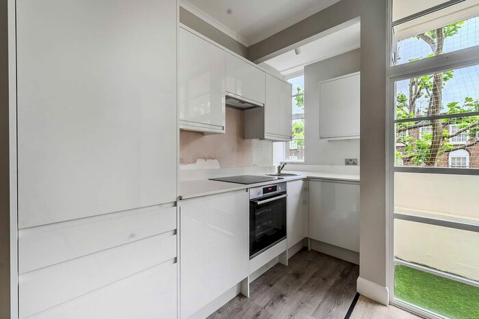 1 Bedroom Flat To Rent In Sloane Avenue, Chelsea, London, SW3