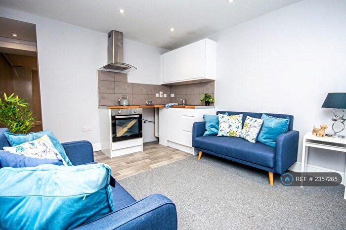 1 Bedroom Flat To Rent In Rochdale Road, Bacup, OL13