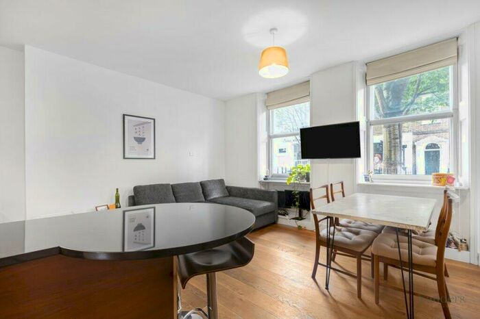1 Bedroom Flat To Rent In Cross Street, Islington, London, N1