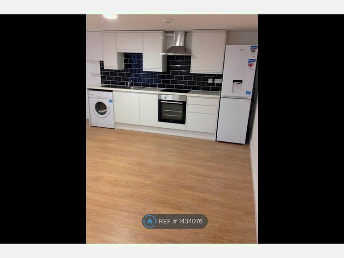 Studio To Rent In Hadley Wood, Hadley Wood, EN4