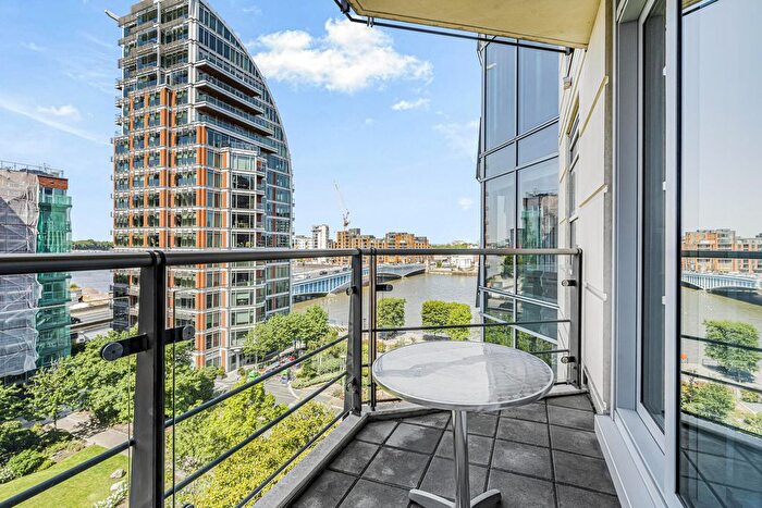 2 Bedroom Flat To Rent In Baltimore House, Battersea Reach, Juniper Drive, SW18