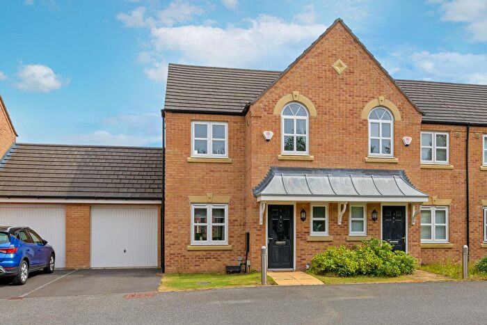 3 Bedroom End Of Terrace House For Sale In Song Field, Preston Brook, WA7