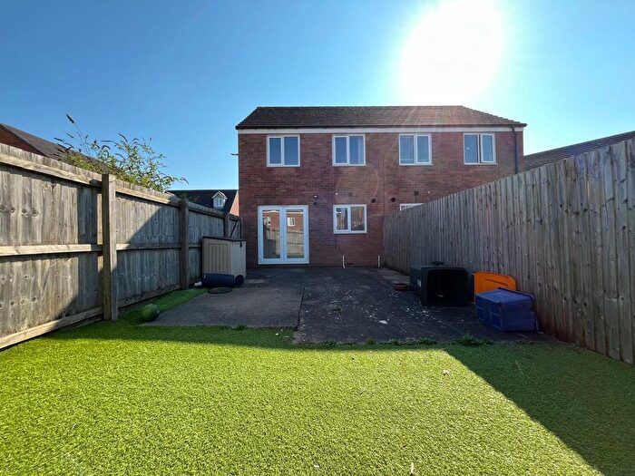 3 Bedroom Semi-Detached House To Rent In Cefn Adda Close, Newport, NP20