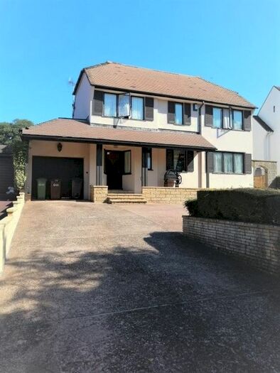 3 Bedroom Detached House To Rent In Topsham Road, Exeter EX2