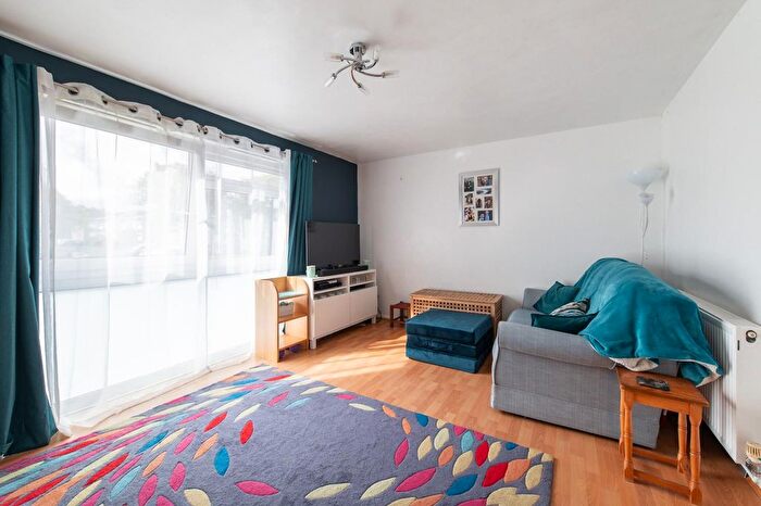 1 Bedroom Flat For Sale In Hope Park, Bromley, BR1