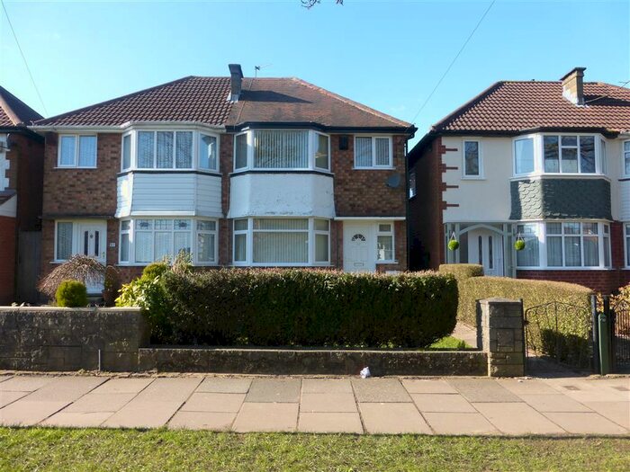 3 Bedroom House To Rent In Walkers Heath Road, Kings Norton, Birmingham, B38