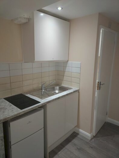 Studio To Rent In Saxonbury Close, Mitcham, CR4