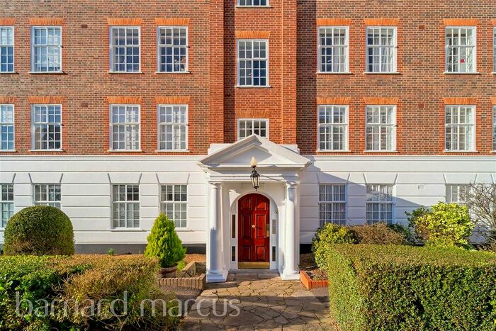 2 Bedroom Flat To Rent In Richmond Hill Court, Richmond, TW10