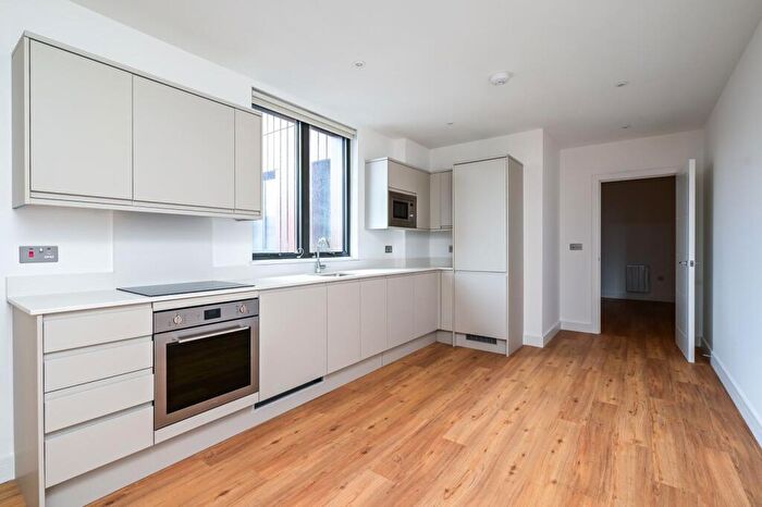 2 Bedroom Apartment To Rent In Farnborough Road, Farnborough, GU14