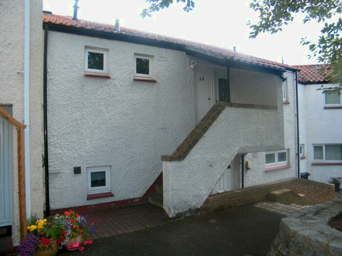 2 Bedroom Apartment To Rent In Newriggs, Fatfield, NE38