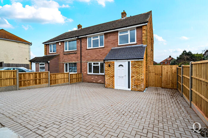 3 Bedroom Semi Detached House To Rent In Middletune Avenue, Sittingbourne, Kent, ME10