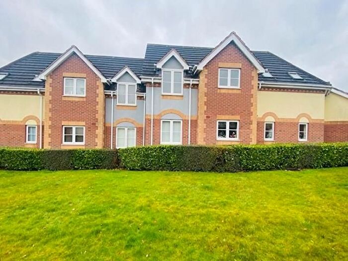 2 Bedroom Flat To Rent In Warren House Court, Sutton Coldfield, West Midlands, B76