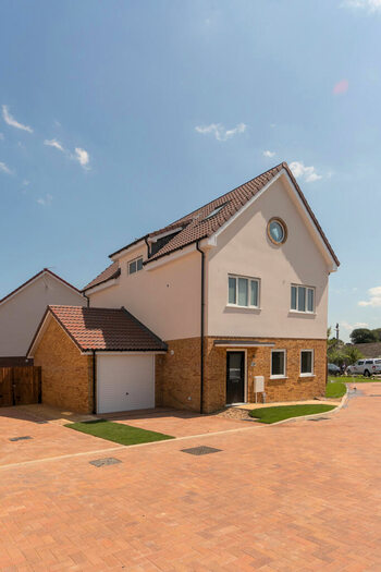 5 Bedroom Detached House To Rent In Osprey Place, March, PE15