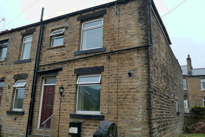 2 Bedroom Terraced House To Rent In Baker Street, Oakes, Huddersfield, HD3