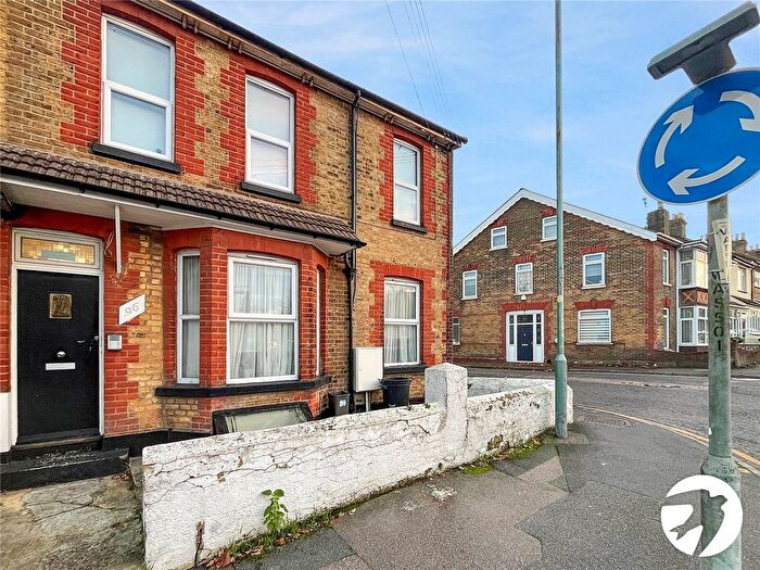 Studio To Rent In Windmill Road, Gillingham, Kent, ME7