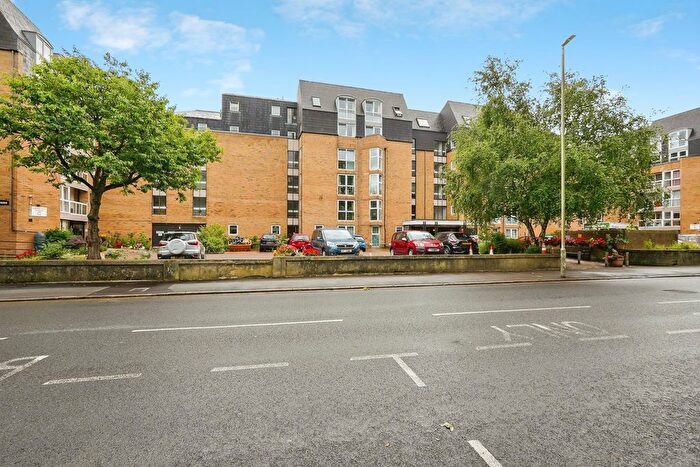 2 Bedroom Flat For Sale In Homepine House, Folkestone, CT20
