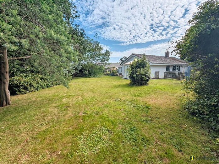 3 Bedroom Bungalow For Sale In Woodland Grove, Bembridge, PO35