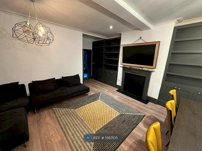 4 Bedroom Terraced House To Rent In High Street, Burton-On-Trent, DE14