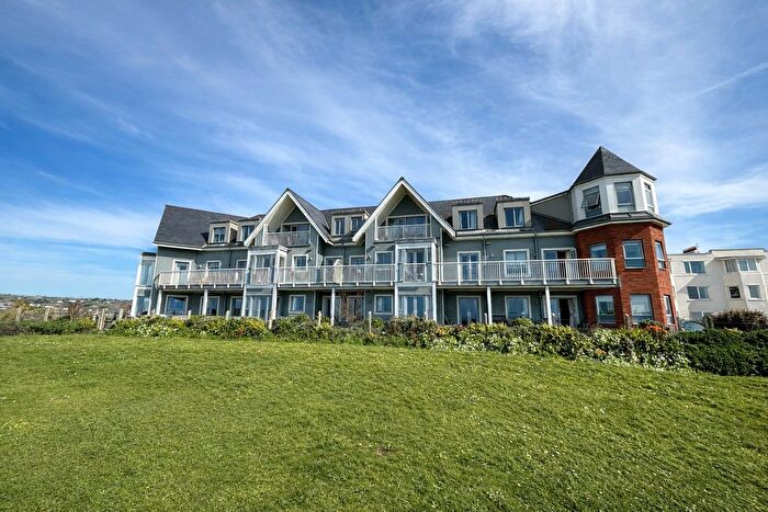 2 Bedroom Flat For Sale In Crooklets Road, Bude, Cornwall, EX23