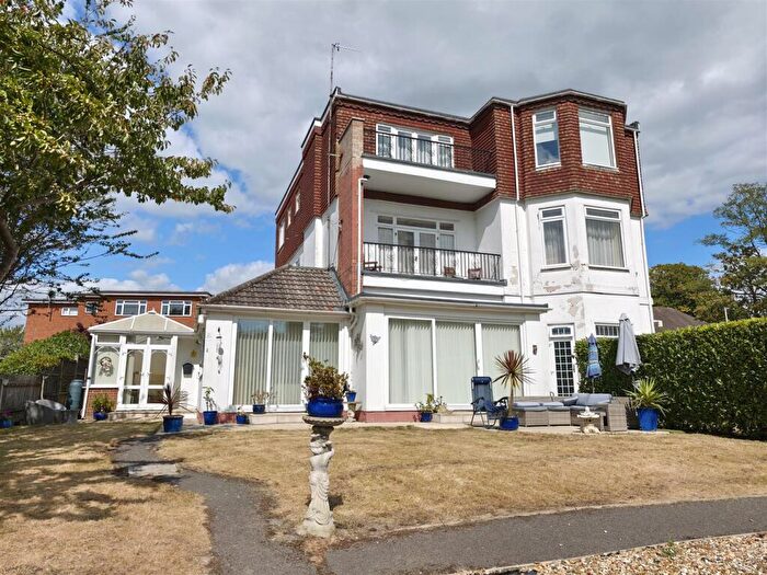 2 Bedroom Apartment To Rent In Grosvenor Road, Bournemouth, BH4