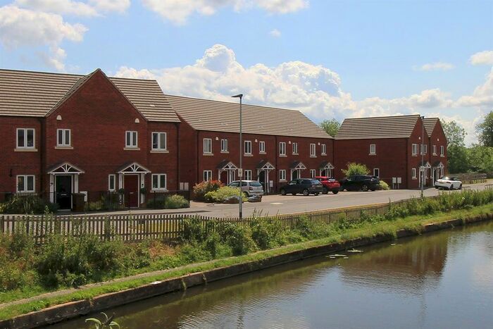 3 Bedroom Terraced House To Rent In Windlass Close, Loughborough, LE11