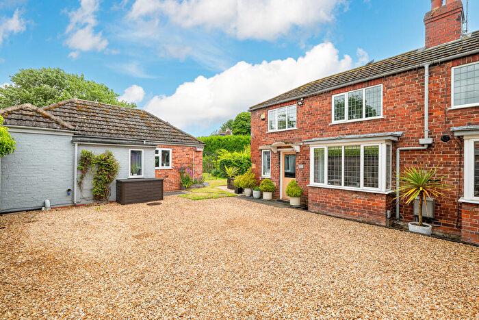 3 Bedroom Link Detached House For Sale In Stables Cottage, High Street, Saxilby, Lincoln, Lincolnshire, LN1