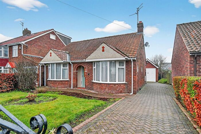 2 Bedroom Detached Bungalow For Sale In Tranby Avenue, York, YO10