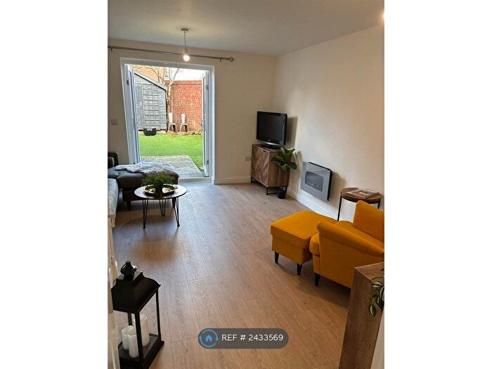 2 Bedroom End Of Terrace House To Rent In James Street, Leabrooks, Alfreton, DE55