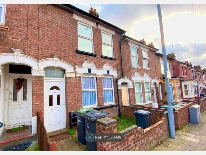 4 Bedroom Terraced House To Rent In Ridgway Road, Luton, LU2