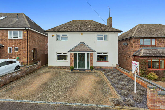 3 Bedroom Detached House For Sale In Skeffington Close, Geddington, NN14