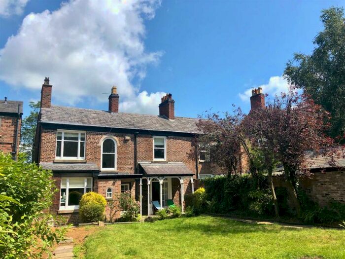 3 Bedroom Semi-Detached House To Rent In Buxton Road, Macclesfield, SK10