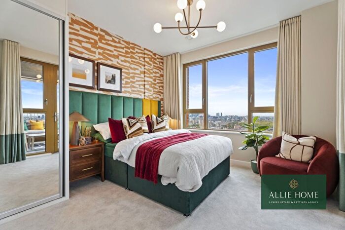 3 Bedroom Flat For Sale In - Ilderton Road, South Bermondsey, SE15