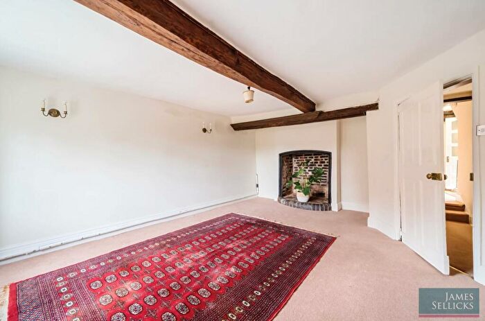 6 Bedroom Character Property For Sale In White House Farm, Back Lane, Burton Overy, Leicester, LE8