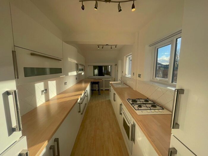 3 Bedroom Semi-Detached House To Rent In Marsden Road, South Shields, NE34