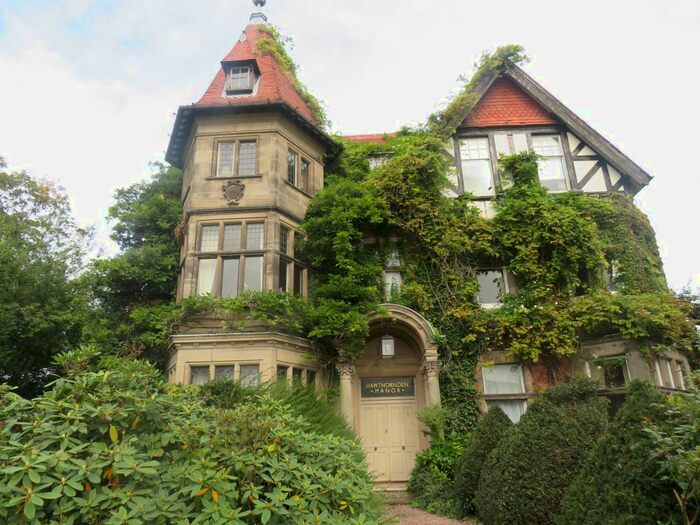 2 Bedroom Flat To Rent In Hawthornden Manor, Uttoxeter ST14