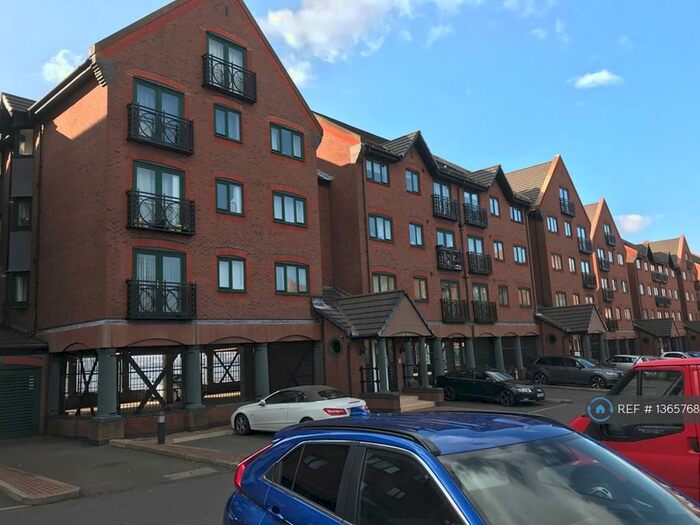 2 Bedroom Flat To Rent In South Ferry Quay, Liverpool, L3