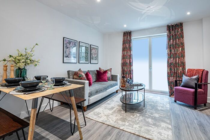 1 Bedroom Flat For Sale In " Bedroom Apartment" At Hepworth Place, Walthamstow, E17