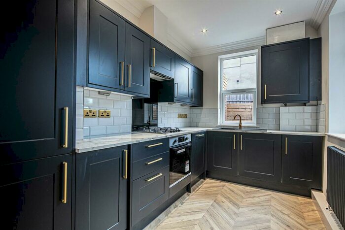 3 Bedroom Terraced House For Sale In School Road, Crookes, S10