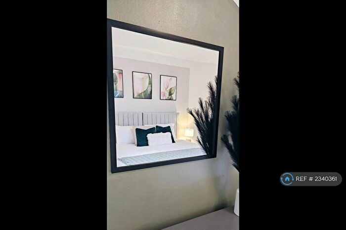 5 Bedroom Terraced House To Rent In Harrowden Road, Bedford, MK42