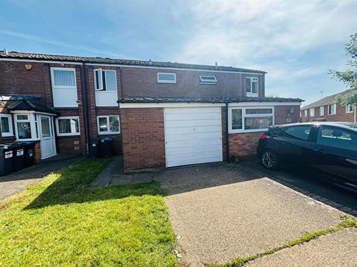 3 Bedroom Terraced House For Sale In Cumberland Crescent, Leamington Spa, CV32