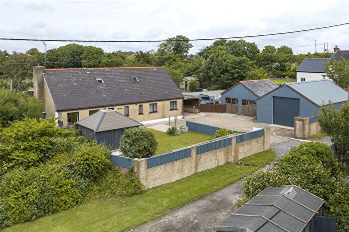 4 Bedroom Bungalow For Sale In The Hawthorns, Well Road, Waterston, Milford Haven, SA73
