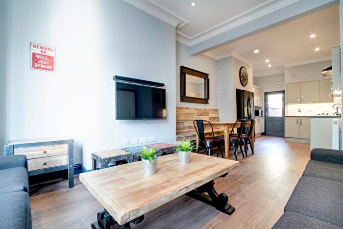 6 Bedroom Terraced House To Rent In Furness Road, Manchester, M14