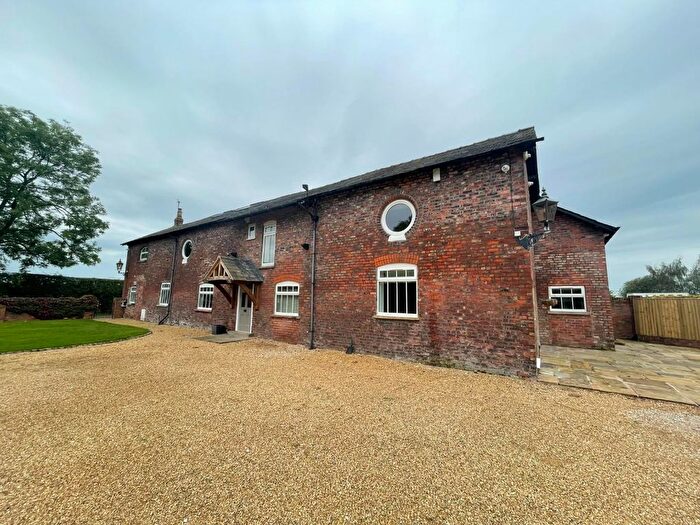 5 Bedroom Semi Detached House To Rent In Castle Mill Lane, Ashley, WA15