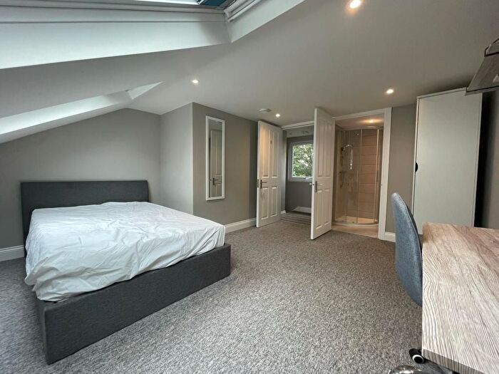 6 Bedroom Terraced House To Rent In Clarendon Road, Hove, BN3