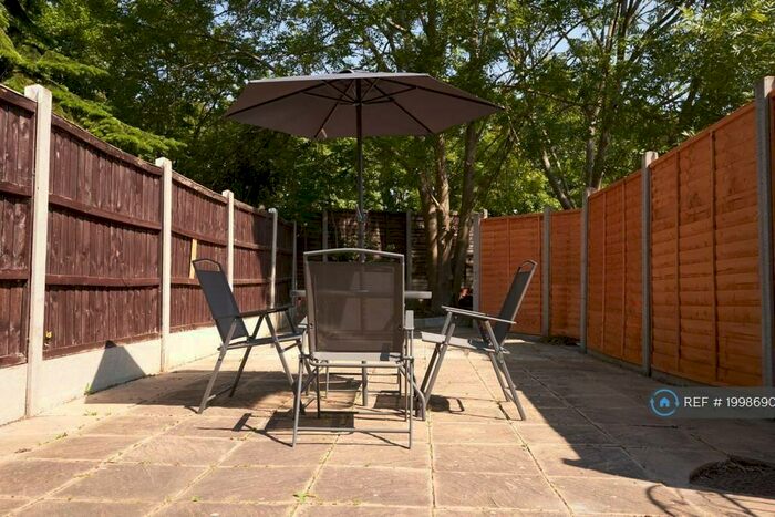 1 Bedroom Semi-Detached House To Rent In Haldane Road, London, SE28