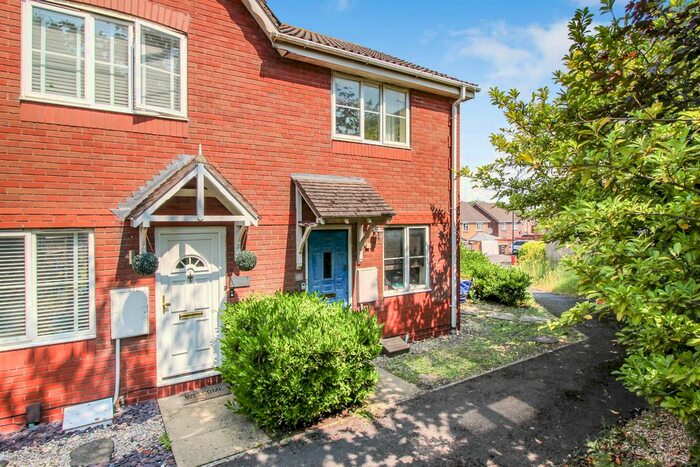 2 Bedroom Semi-Detached House To Rent In Waterdown Close, Taw Hill, Swindon, SN25