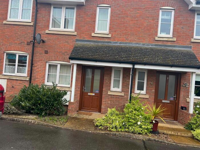 2 Bedroom Town House To Rent In The Beeches, Burbage, Hinckley, LE10